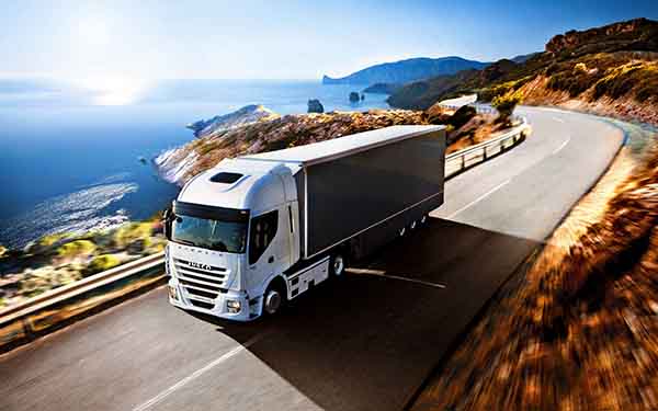 Nakliye Hizmeti: Eşyalarınızı Güvenle Taşımanın En Kolay Yolu